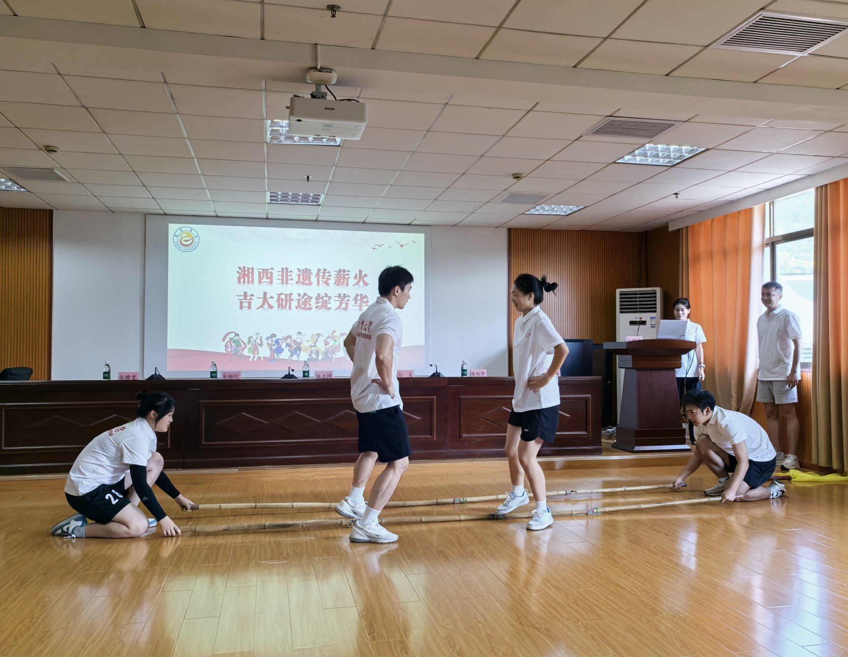 MK体育官网