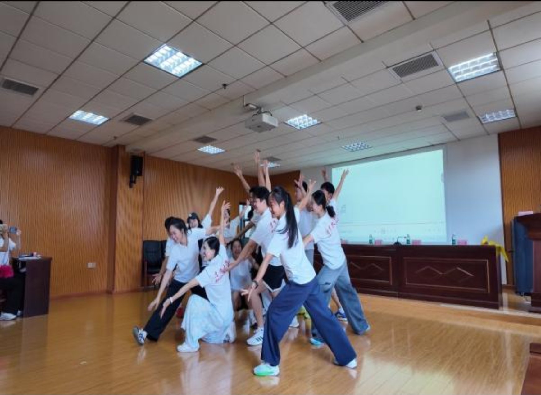 MK体育官网