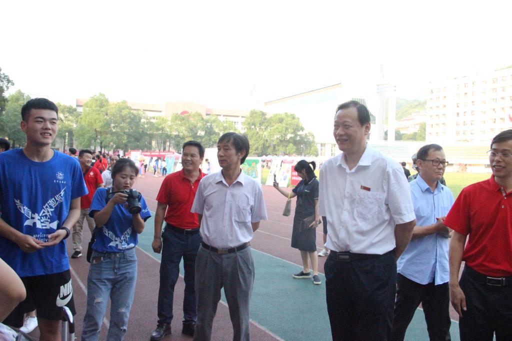 MK体育官网