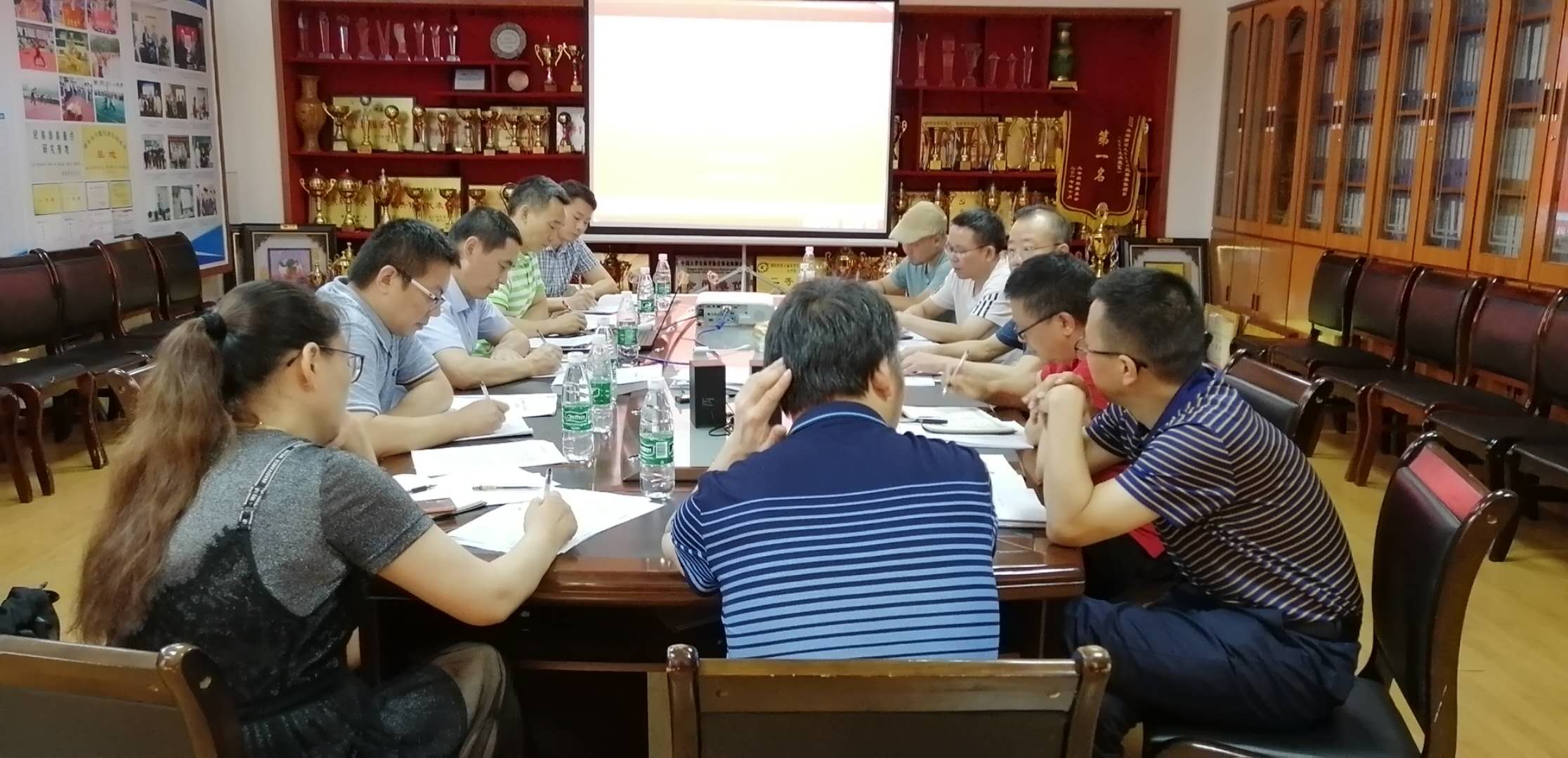 MK体育官网